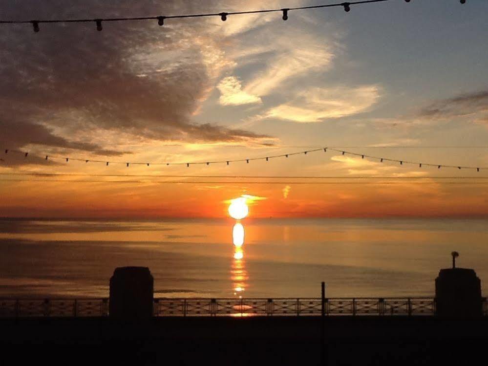 ブラックプール The Coast Bed & Breakfast エクステリア 写真
